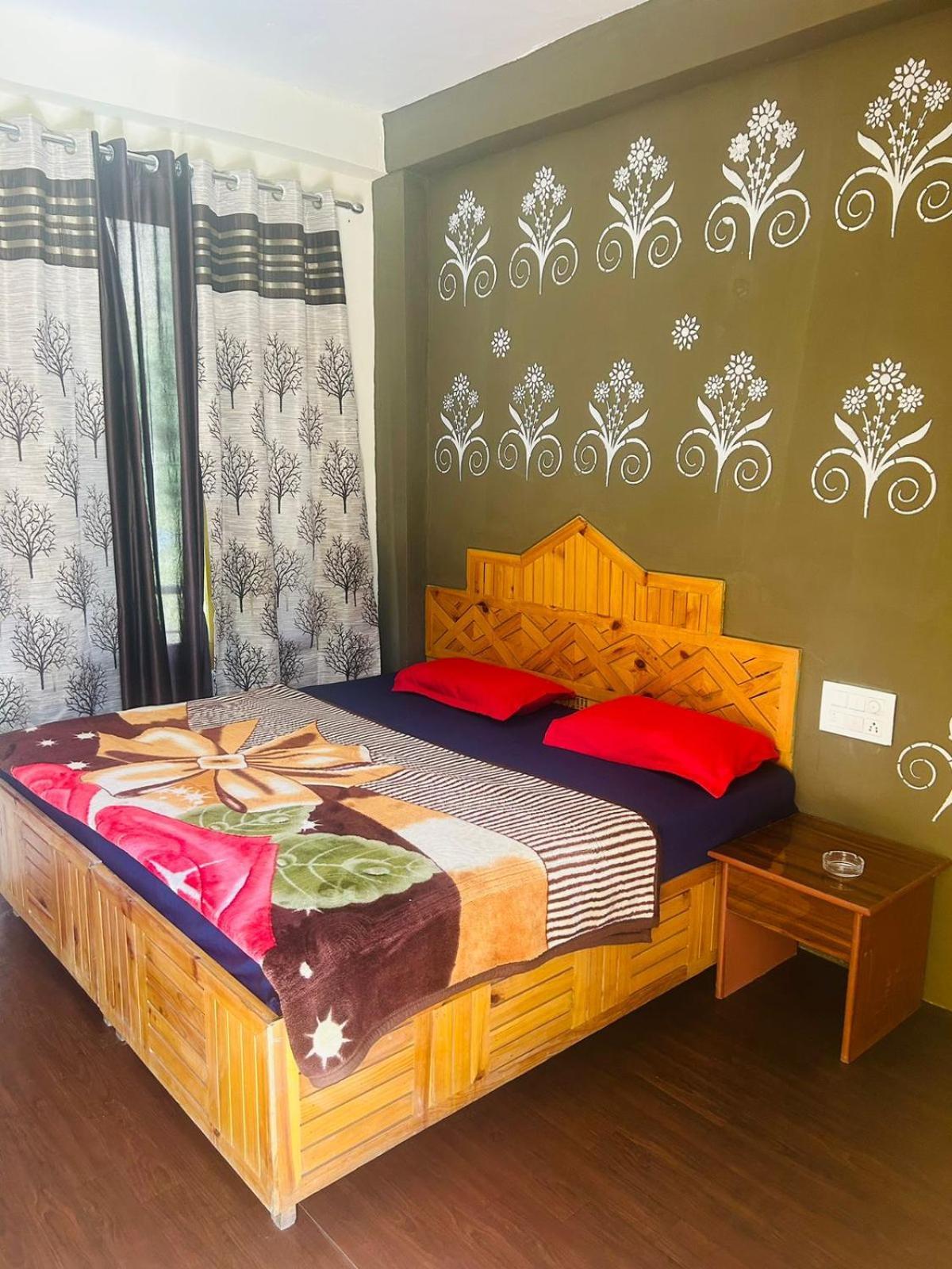 Tafreegram Hotel Kalgha Екстериор снимка