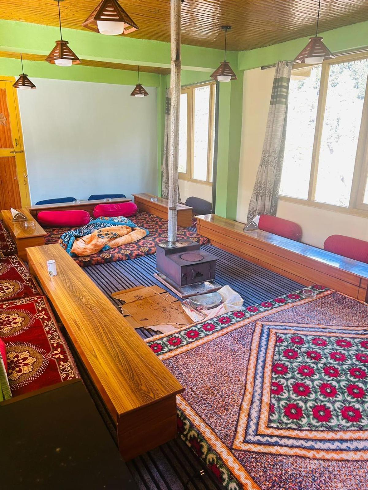 Tafreegram Hotel Kalgha Екстериор снимка